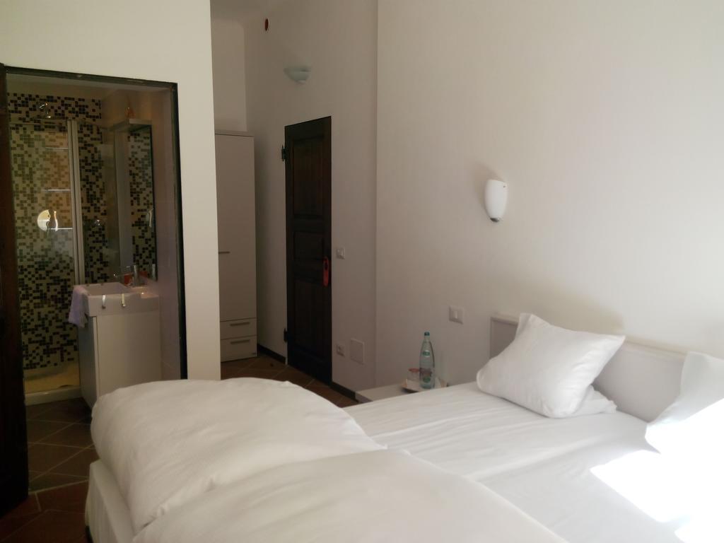 Casa Baroli B&B Cannobio Room photo